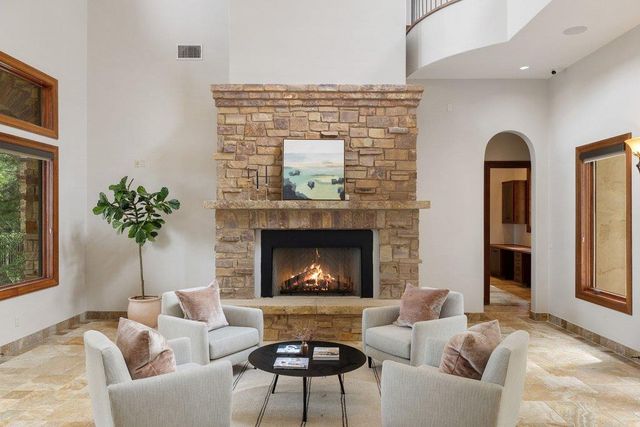 312 Camino Arbolago, Lakeway, TX 78734