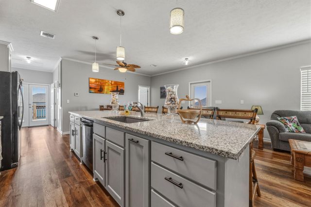 920 Palmview, Crystal Beach, TX 77650