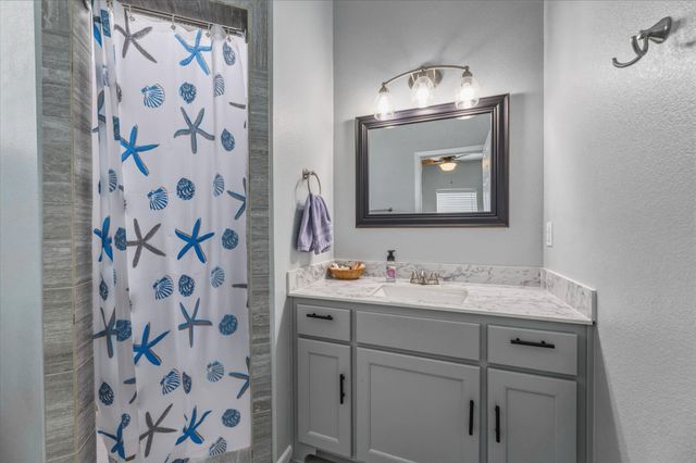 920 Palmview, Crystal Beach, TX 77650