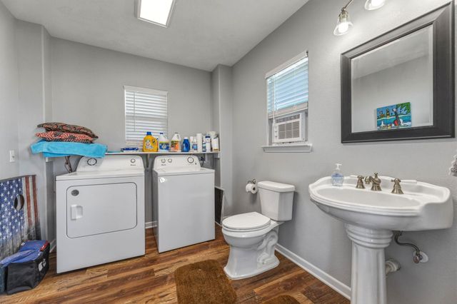 920 Palmview, Crystal Beach, TX 77650