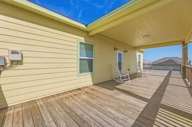 920 Palmview, Crystal Beach, TX 77650