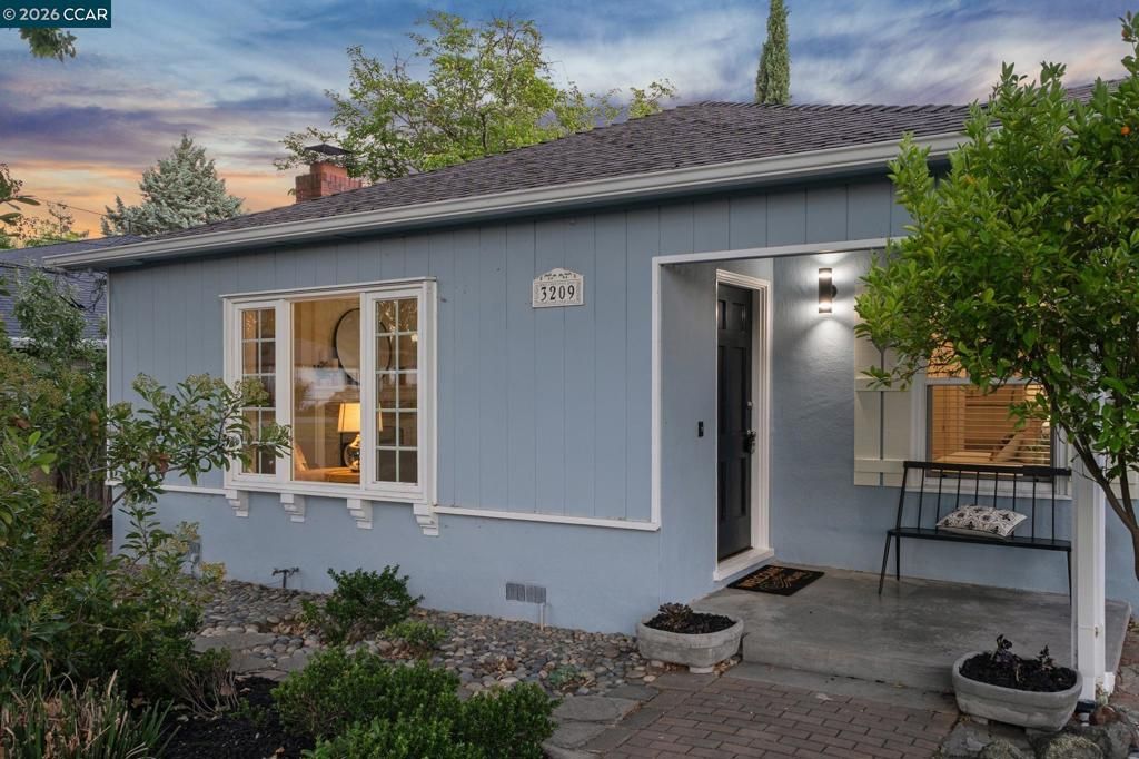 Image 47 of property listing at 3209 Sun Valley Ave., Walnut Creek, CA 94597