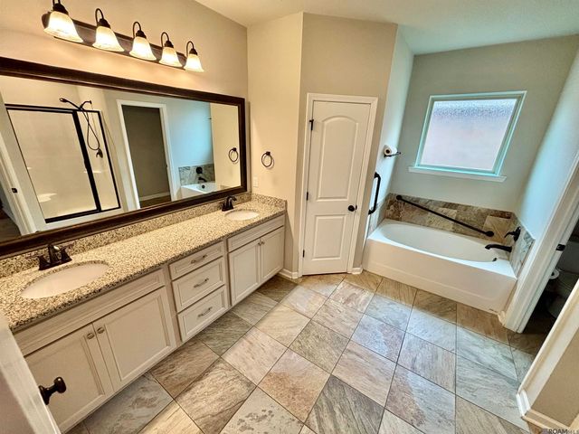 32451 Curtis Cove Ln, Denham Springs, LA 70706