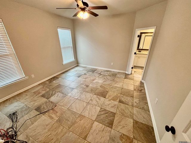 32451 Curtis Cove Ln, Denham Springs, LA 70706