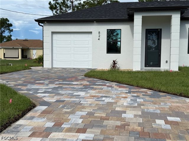 824 Dawhert AVE S, Lehigh Acres, FL 33974