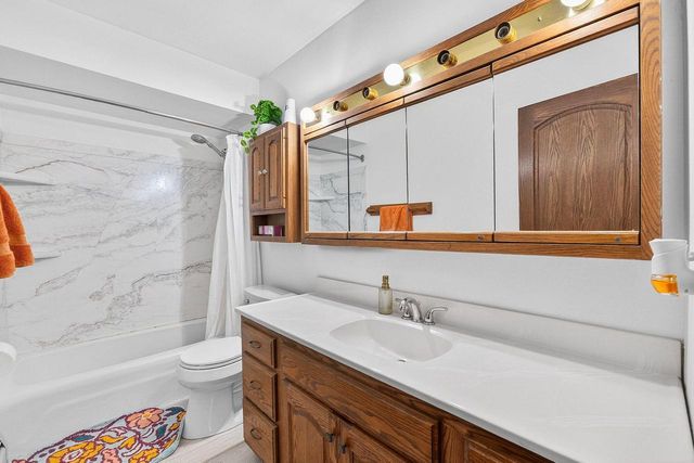 1819 W Mallory AVENUE, Milwaukee, WI 53221