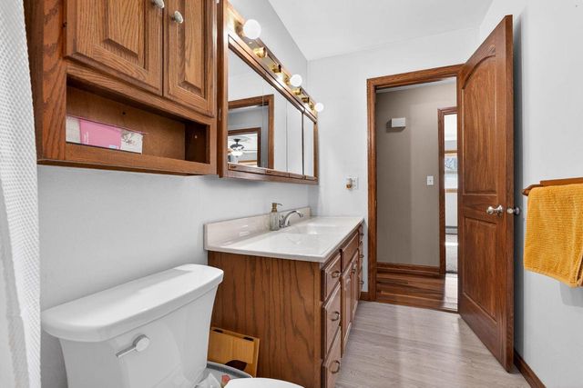 1819 W Mallory AVENUE, Milwaukee, WI 53221