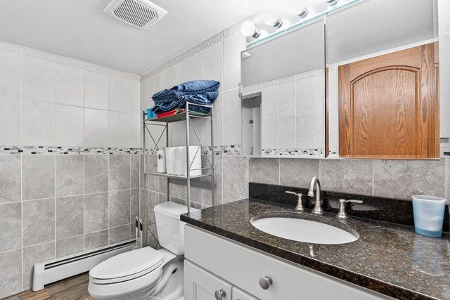 1819 W Mallory AVENUE, Milwaukee, WI 53221