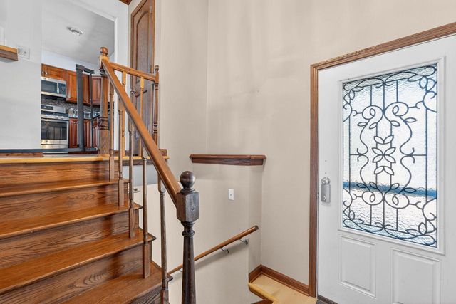 1819 W Mallory AVENUE, Milwaukee, WI 53221