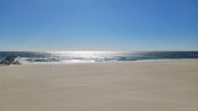 85 Mohawk Avenue Garden, East Atlantic Beach, NY 11561