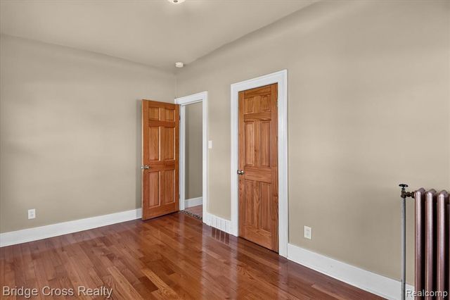 285 E Long Lake, Troy, MI 48085