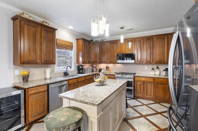 9122 Loxford Street, Lithia Springs, GA 30122