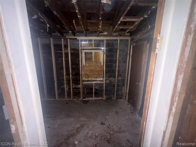 13924 Lumpkin Street, Hamtramck, MI 48212