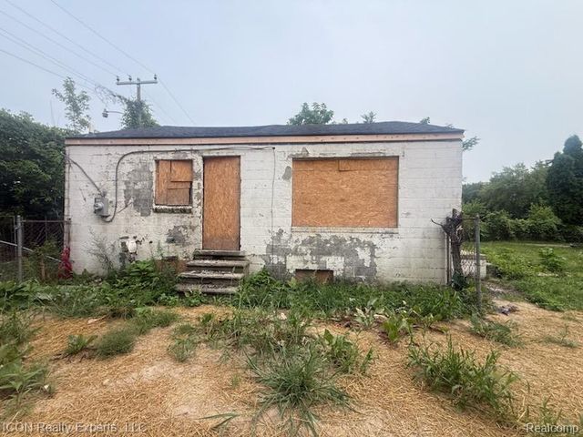 13924 Lumpkin Street, Hamtramck, MI 48212