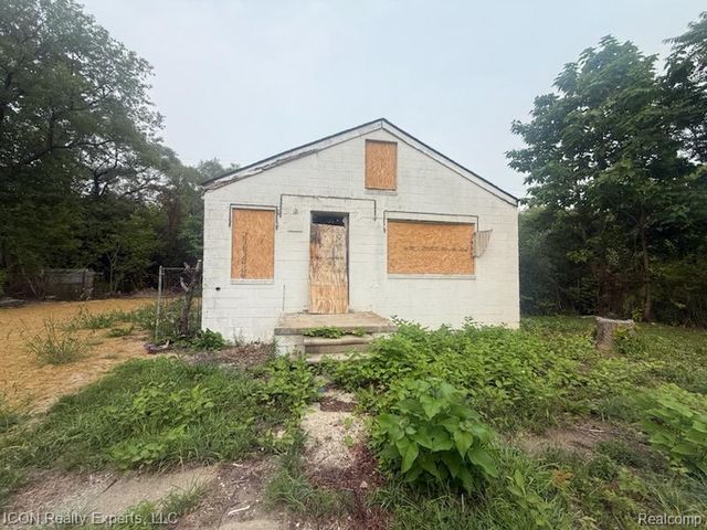 13924 Lumpkin Street, Hamtramck, MI 48212