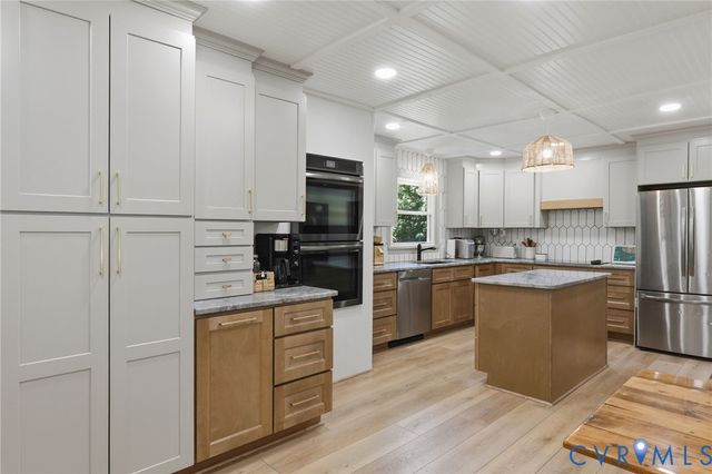 1024 Otterdale Rd, Midlothian, VA 23114