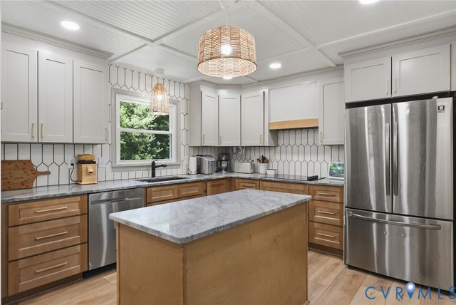 1024 Otterdale Rd, Midlothian, VA 23114