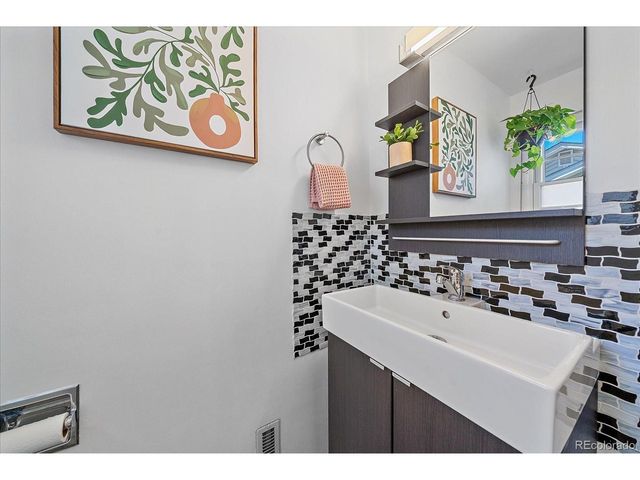4955 S Galapago St, Englewood, CO 80110
