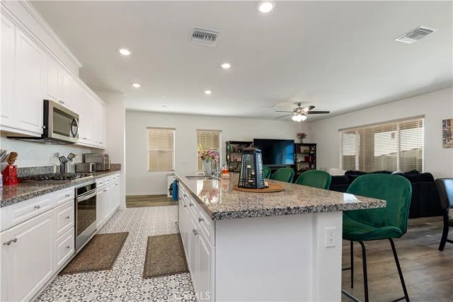 7635 Sweet Ranch Court, Riverside, CA 92507