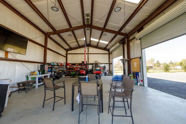 12420 Lancaster Rd, Oakdale, CA 95361