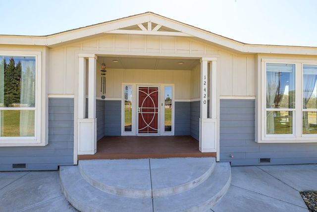 12420 Lancaster Rd, Oakdale, CA 95361