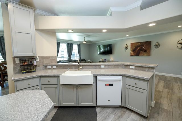 12420 Lancaster Rd, Oakdale, CA 95361