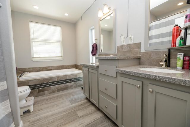 12420 Lancaster Rd, Oakdale, CA 95361