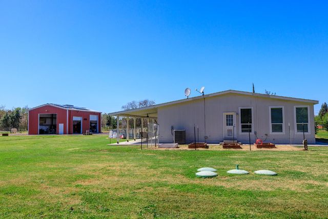 12420 Lancaster Rd, Oakdale, CA 95361