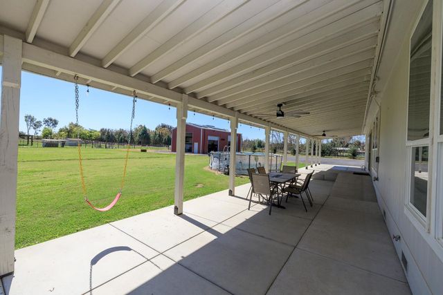 12420 Lancaster Rd, Oakdale, CA 95361