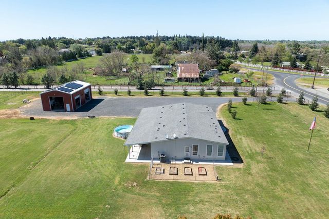 12420 Lancaster Rd, Oakdale, CA 95361