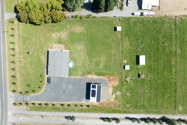 12420 Lancaster Rd, Oakdale, CA 95361