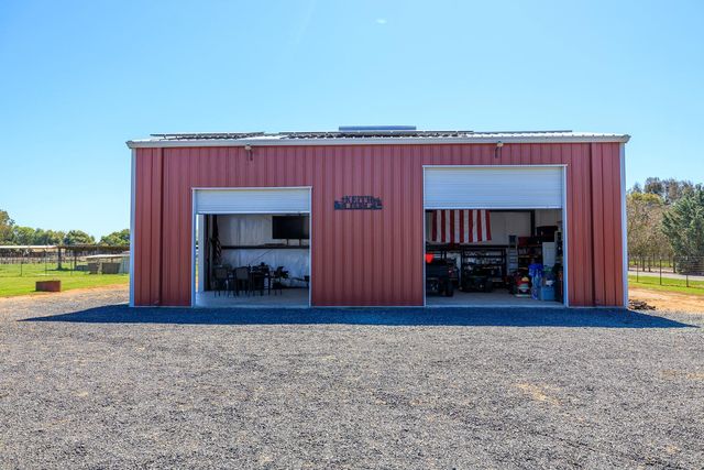 12420 Lancaster Rd, Oakdale, CA 95361