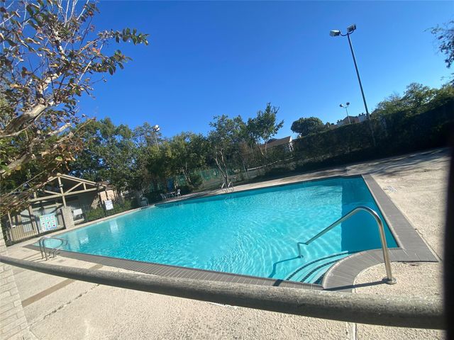 10053 Westpark Drive 334, Houston, TX 77042