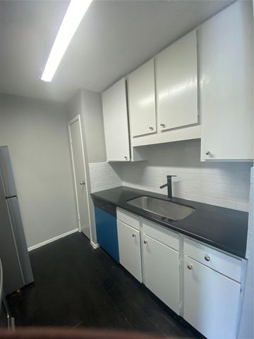 10053 Westpark Drive 334, Houston, TX 77042