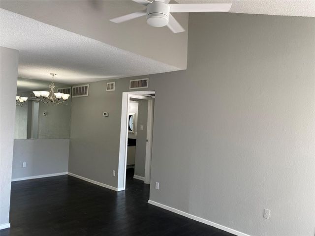 10053 Westpark Drive 334, Houston, TX 77042