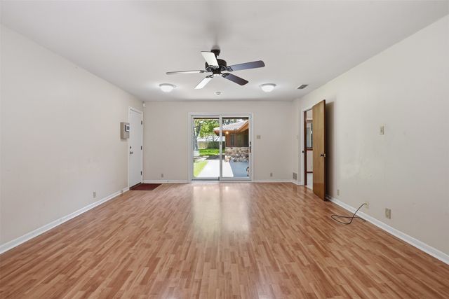 715 Stonelake Drive, Cleburne, TX 76033