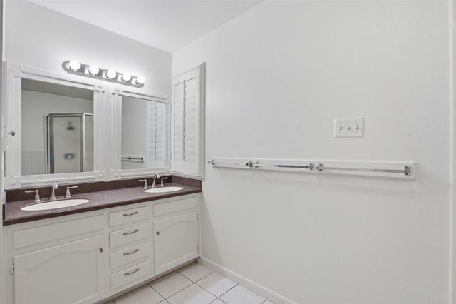 715 Stonelake Drive, Cleburne, TX 76033