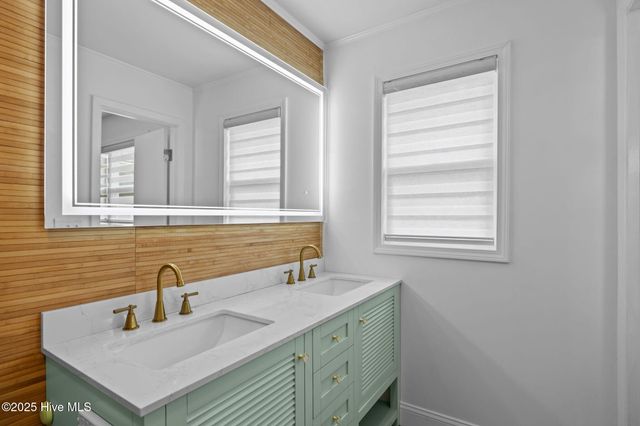 1198 Highway 101, Beaufort, NC 28516