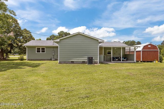 1198 Highway 101, Beaufort, NC 28516
