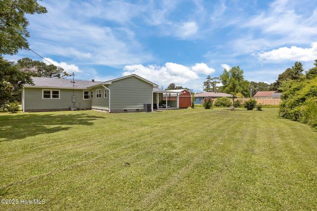 1198 Highway 101, Beaufort, NC 28516