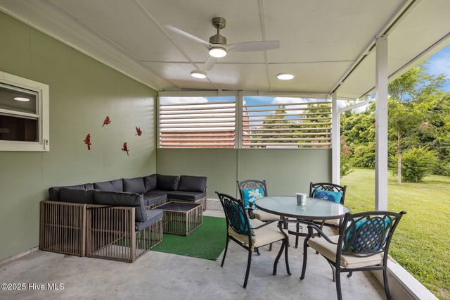 1198 Highway 101, Beaufort, NC 28516