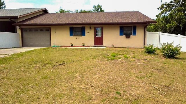 700 W DAMPIER STREET, Inverness, FL 34450
