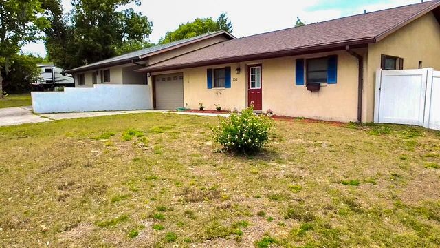 700 W DAMPIER STREET, Inverness, FL 34450