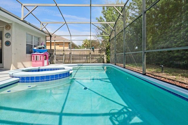 8484 DOVER VIEW LANE, Orlando, FL 32829