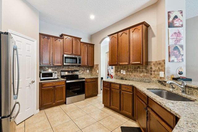 8484 DOVER VIEW LANE, Orlando, FL 32829