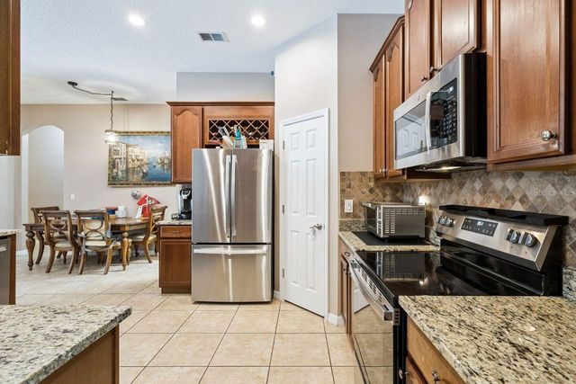 8484 DOVER VIEW LANE, Orlando, FL 32829