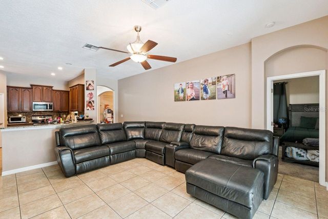 8484 DOVER VIEW LANE, Orlando, FL 32829