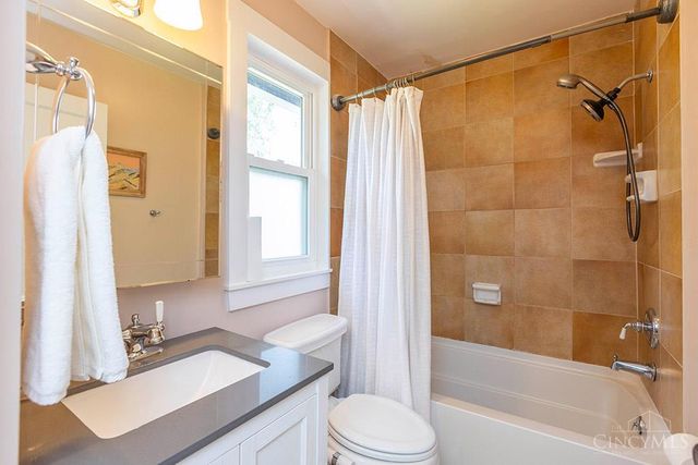 3126 Kinmont Street, Cincinnati, OH 45208