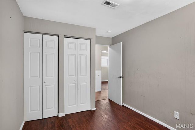6851 Woodhurst Drive, Berkeley, MO 63134