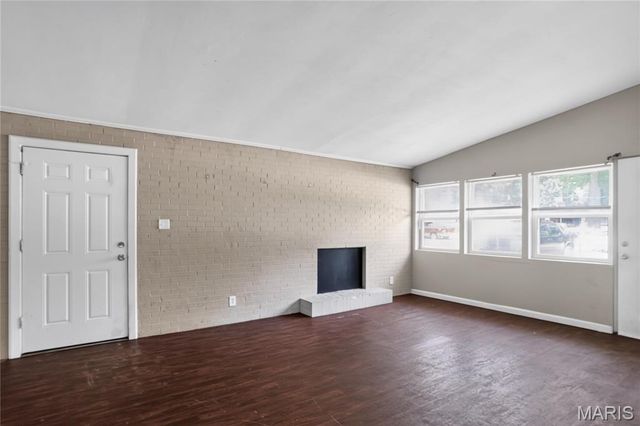 6851 Woodhurst Drive, Berkeley, MO 63134